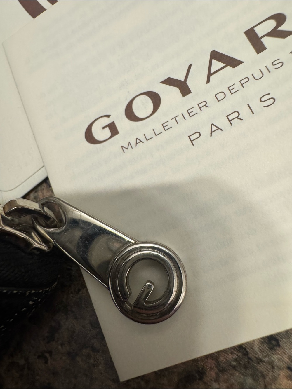 Goyard Matignon GM Zip Around Wallet with/COA and orig care cards AUTHENTIC✅ - Picture 8 of 14